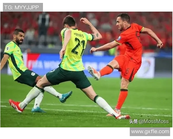 当红足球巨星频频拒绝为国家队效力引发球迷热议与责任担当讨论