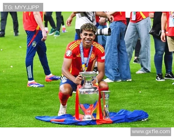 瑞典女足球星雅格布松：从青涩新星到世界级球员的成长之路